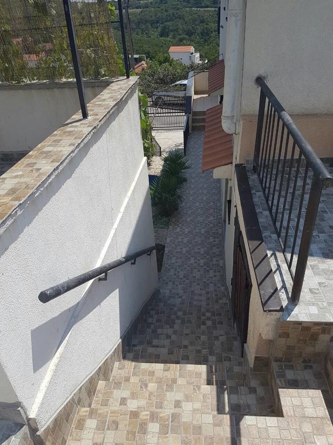Apartments Mudric Херцег-Нови Экстерьер фото